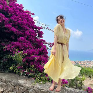 Chiara Francini feet photo thumbnail