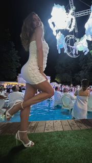 Chiara Squaglia feet photo 15