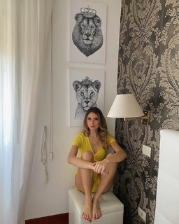 Chiara Stile feet photo thumbnail