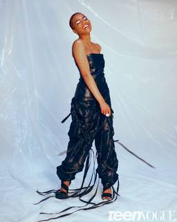 China Anne McClain feet photo thumbnail