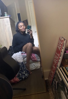 China Anne McClain feet photo thumbnail