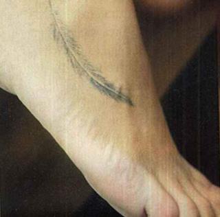 China Suárez feet photo thumbnail