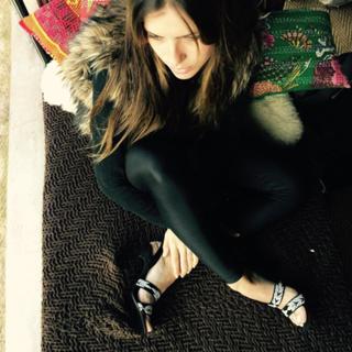 China Suárez feet photo thumbnail