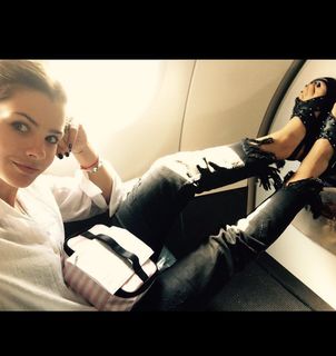 China Suárez feet photo thumbnail