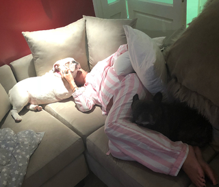 China Suárez feet photo thumbnail