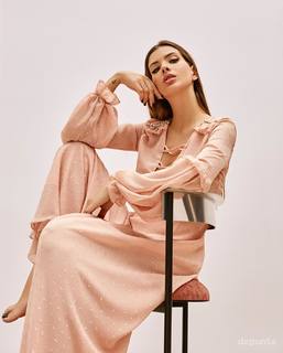 China Suárez feet photo thumbnail