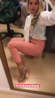 China Suárez feet photo thumbnail