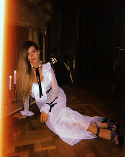 China Suárez feet photo thumbnail