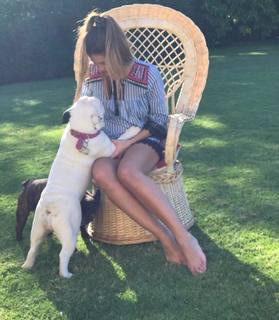 China Suárez feet photo thumbnail