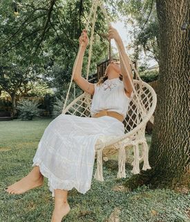 China Suárez feet photo thumbnail