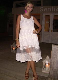 China Suárez feet photo thumbnail