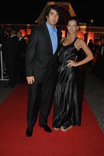 China Suárez feet photo thumbnail