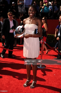 Chiney Ogwumike feet photo 7