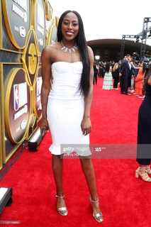 Chiney Ogwumike feet photo 14