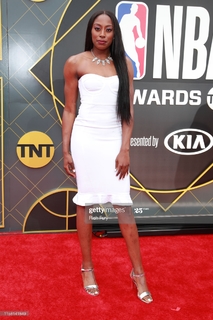 Chiney Ogwumike feet photo 13