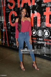 Chiney Ogwumike feet photo 11
