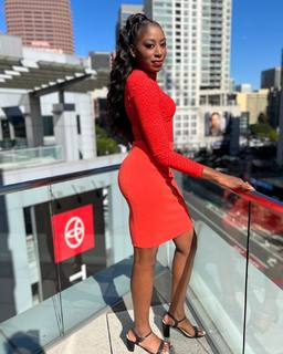 Chiney Ogwumike feet photo 17