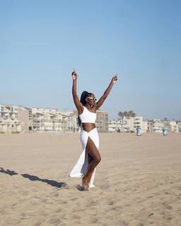Chiney Ogwumike feet photo 3