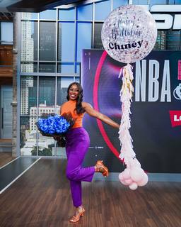 Chiney Ogwumike feet photo 12