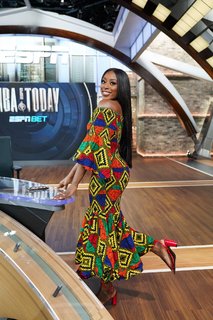 Chiney Ogwumike feet photo 8