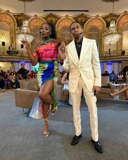 Chiney Ogwumike feet photo 13