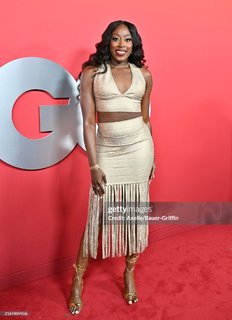 Chiney Ogwumike feet photo 2