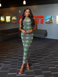 Chiney Ogwumike feet photo 12