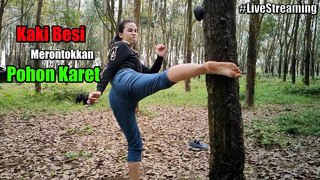 Chintya Candranaya feet photo thumbnail