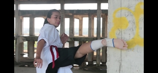 Chintya Candranaya feet photo thumbnail