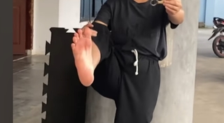 Chintya Candranaya feet photo thumbnail