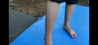 Chintya Candranaya feet photo thumbnail