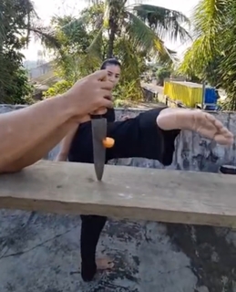 Chintya Candranaya feet photo thumbnail