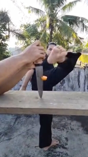 Chintya Candranaya feet photo thumbnail