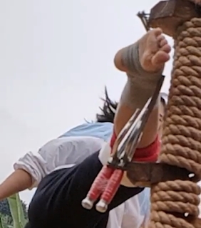 Chintya Candranaya feet photo thumbnail