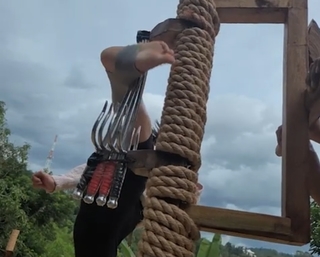 Chintya Candranaya feet photo thumbnail