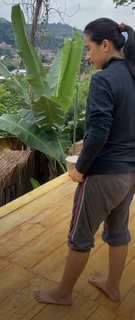 Chintya Candranaya feet photo thumbnail