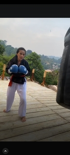 Chintya Candranaya feet photo thumbnail