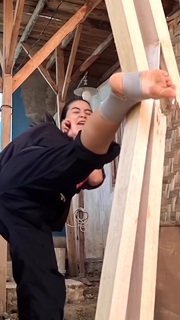 Chintya Candranaya feet photo thumbnail