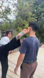 Chintya Candranaya feet photo thumbnail