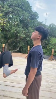 Chintya Candranaya feet photo thumbnail