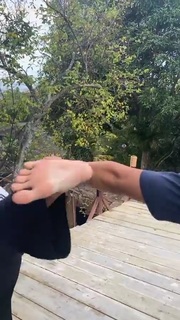 Chintya Candranaya feet photo thumbnail