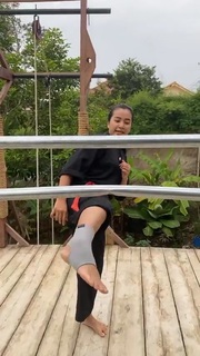 Chintya Candranaya feet photo thumbnail