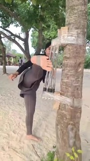 Chintya Candranaya feet photo thumbnail