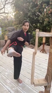 Chintya Candranaya feet photo thumbnail