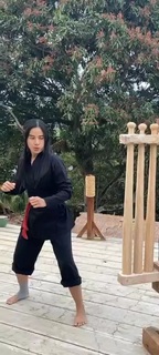 Chintya Candranaya feet photo thumbnail