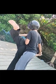 Chintya Candranaya feet photo thumbnail