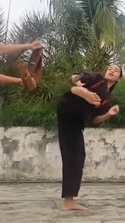 Chintya Candranaya feet photo thumbnail