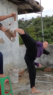 Chintya Candranaya feet photo thumbnail