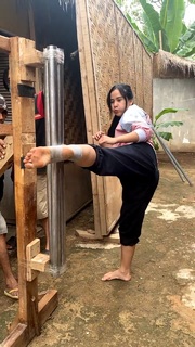 Chintya Candranaya feet photo thumbnail