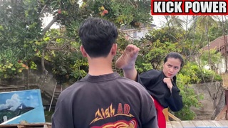 Chintya Candranaya feet photo thumbnail